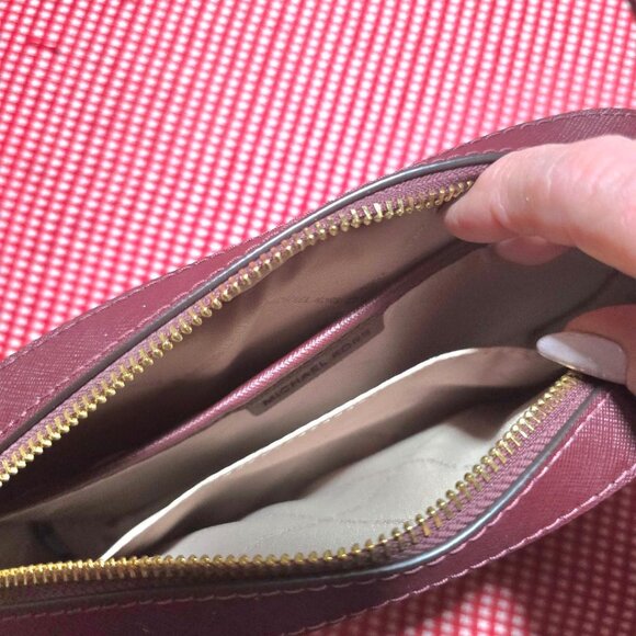 Michael Kors Jet Set Saffiano Leather Crossbody - Picture 2 of 2